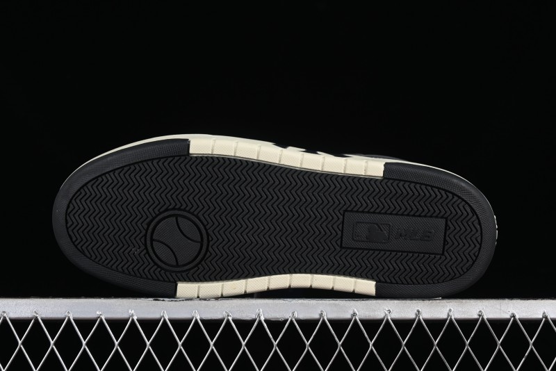 MLB Chunky Liner Basic New York Yankees Height Increasing Thick Sole Casual Sneakers - 3ASXCLB3N50CGS