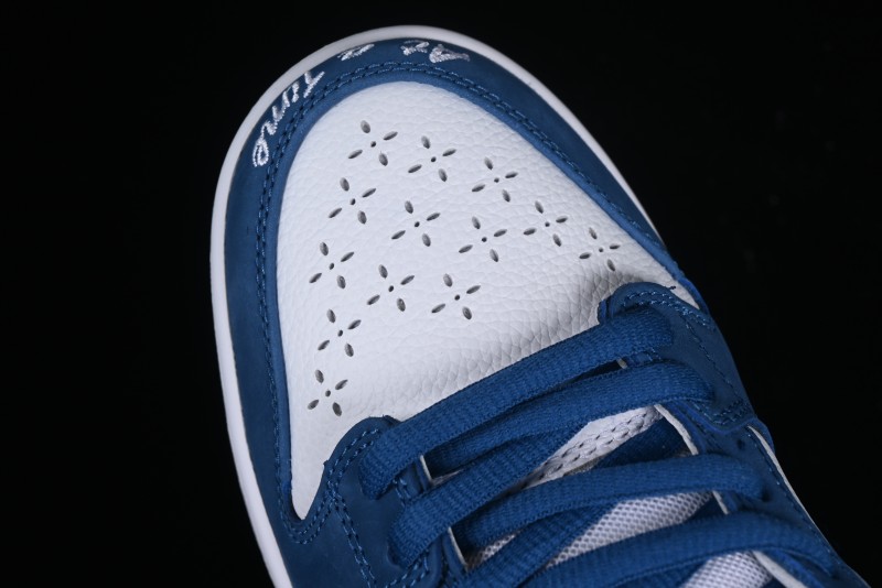 Nike Born x Raised x Nike SB Dunk Low Premium Skate Shoes with Special Foam Swoosh and Snowflake Perforations - FN7819-400