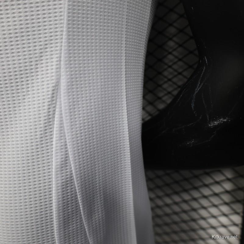 Player Version 25/26 Arsenal White with Emirates Sponsor Jersey