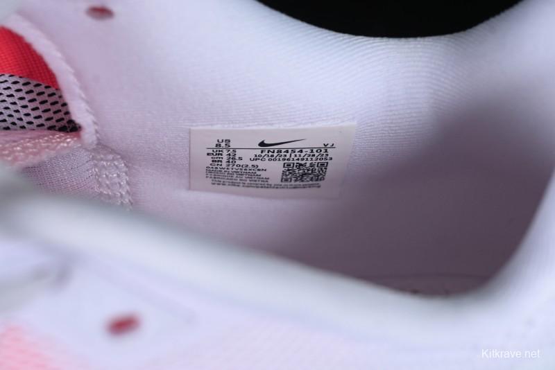 Nike Zoom Fly 6 Lightweight Responsive Running Shoes with Flyknit and React Technology - FN8454-100