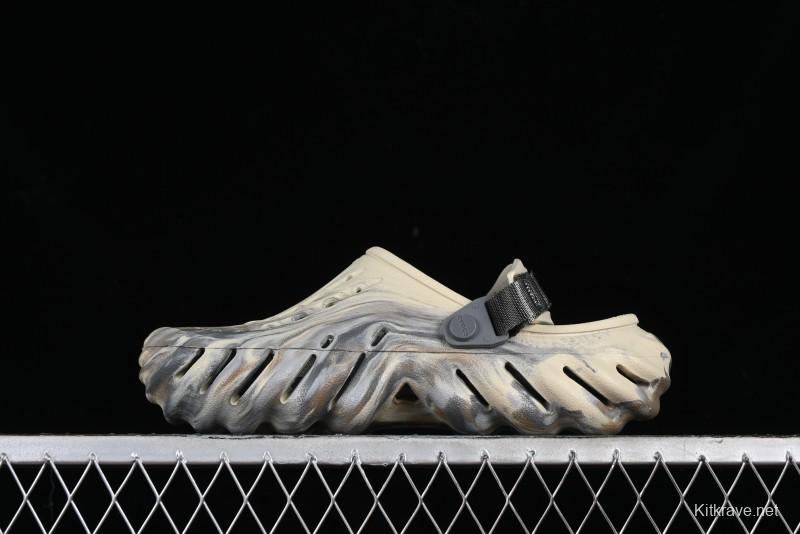 Crocs Classic Clog Slip-On Beach Sandals with Ventilation Holes - B.D4