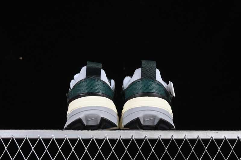 Nike V2K Runtekk 3XL Retro Low-Top Running Shoes with Shock Absorption and Anti-Slip Design - HJ4497-300