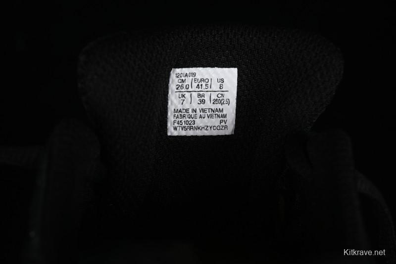 Asics Gel-Kayano 14 Running Shoes with Breathable Design and Professional Cushioning - 1201A019-006