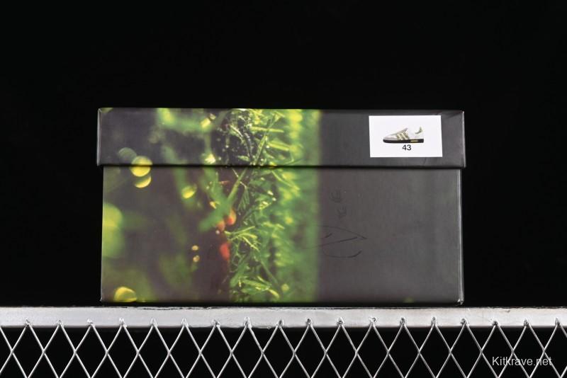 Adidas Originals Samba OG Low-Top Casual Sneakers with Panda Mischief Design - B75806