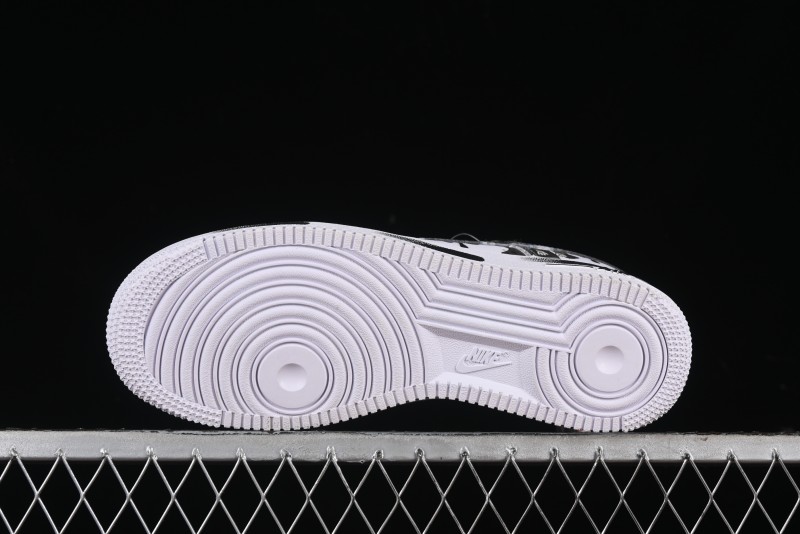 Nike Air Force 1 '07 Low Kaws Bear Collaboration Casual Sneakers - CW2288-111