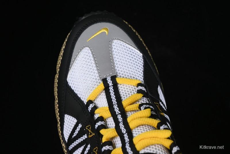 Nike Air Humara Retro Trail Running Shoes with 1990s Outdoor Style - AJ1102-001