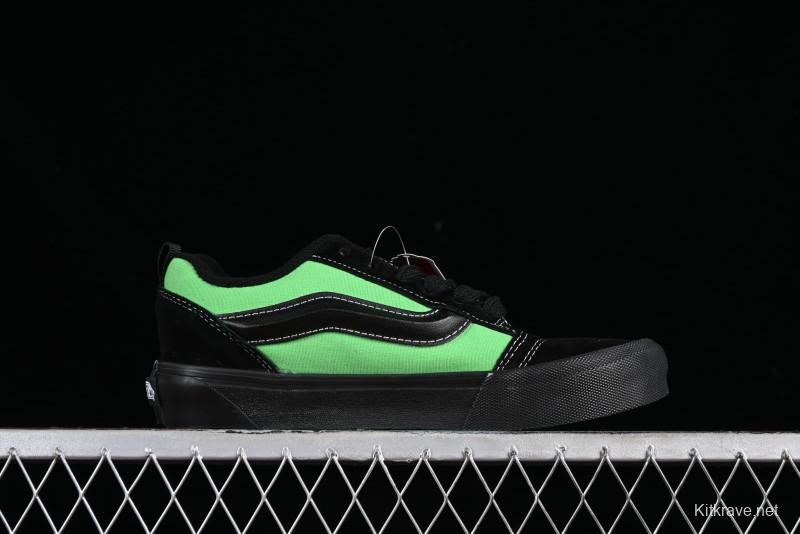 Vans Classics Knu Skool Retro Sneakers with Thickened Tongue and Enlarged Toe - VN0009QCSWE