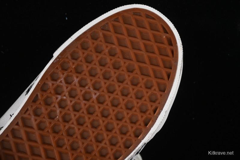 Vans Parra x Otw By Vans Low-Top Casual Skate Shoes with Surrealist Pop Art Design - VN0A3WKT4QA