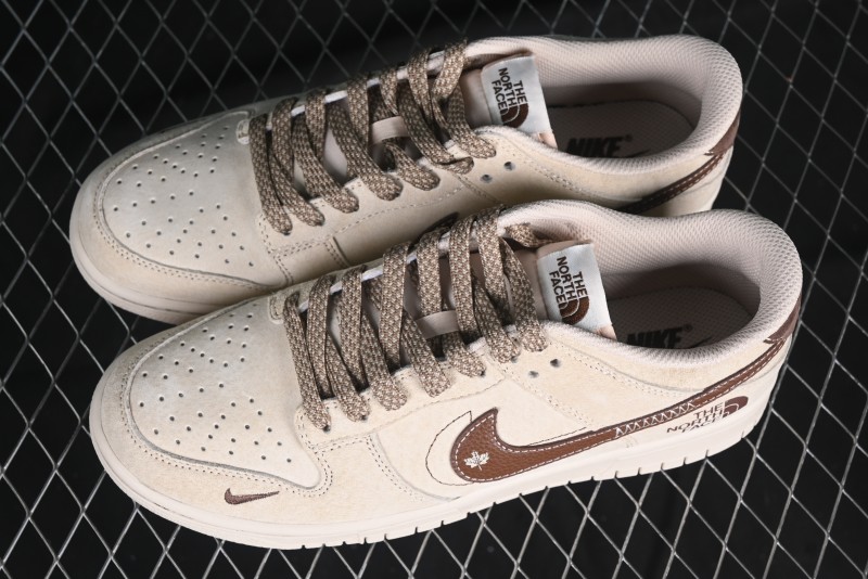 Nike SB Dunk Low The North Face Year of the Snake Collaboration Anniversary Edition Custom Low-Top Casual Skate Shoes - DJ2024-086