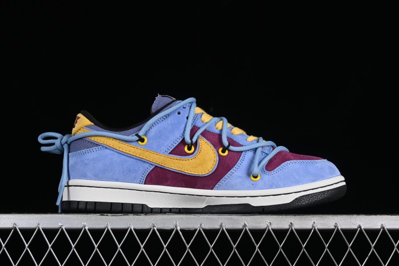 Nike SB Dunk Low Custom Collaboration Otomo Katsuhiro x Nike SB Dunk Low "Steamboy OST" - CT0856-104