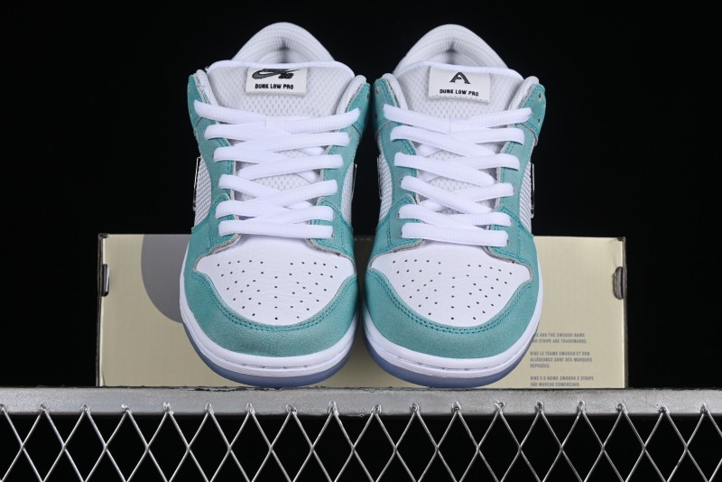 Nike April Skateboards SB Dunk Low Collaboration Frozen Rose SB Shattered Backboard Casual Skate Shoes - FD2562-400