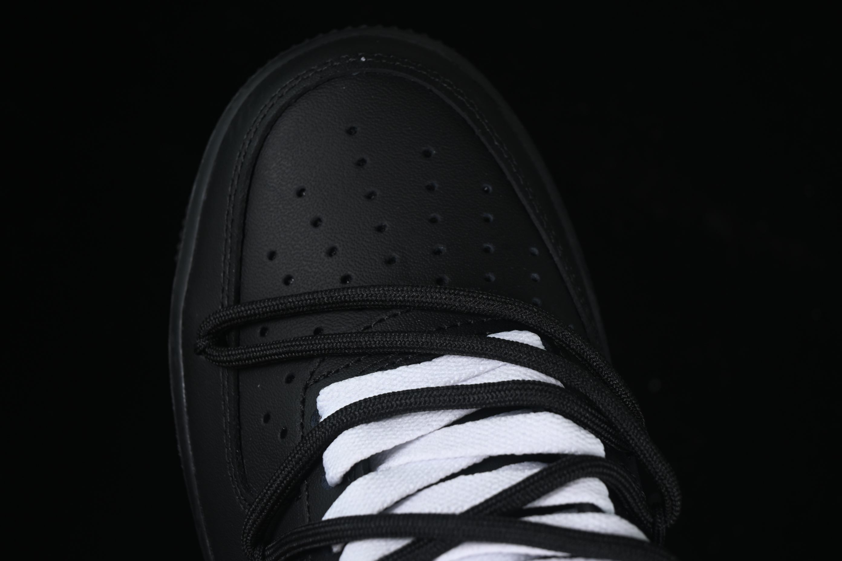 Nike Air Force 1'07 Low Casual Sneakers with 2D Daisy Black White Graffiti Hand-Painted Design - CK0316-063