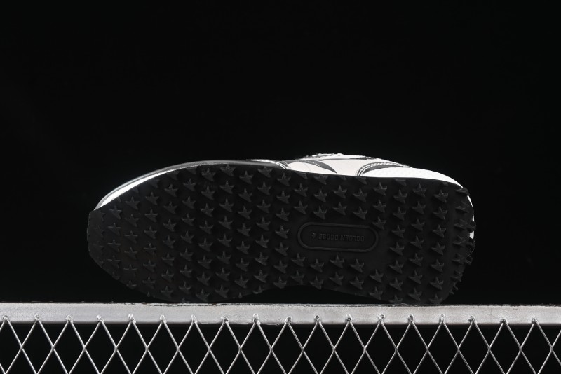 Golden Goose Marathon Comfortable Low-Top Lifestyle Sneakers in White Black Silver - H8D4