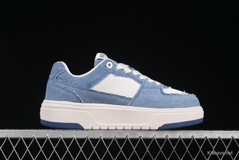 New York Yankees MLB Chunky Liner Lightweight Platform Sneakers with Hook and Loop Closure - 3ASXV015N50BLS