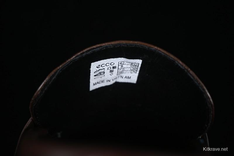 ECCO London Collection Slip-On Business Men's Leather Shoes with Wide Toe Design and Innovative Sole - 61160801002