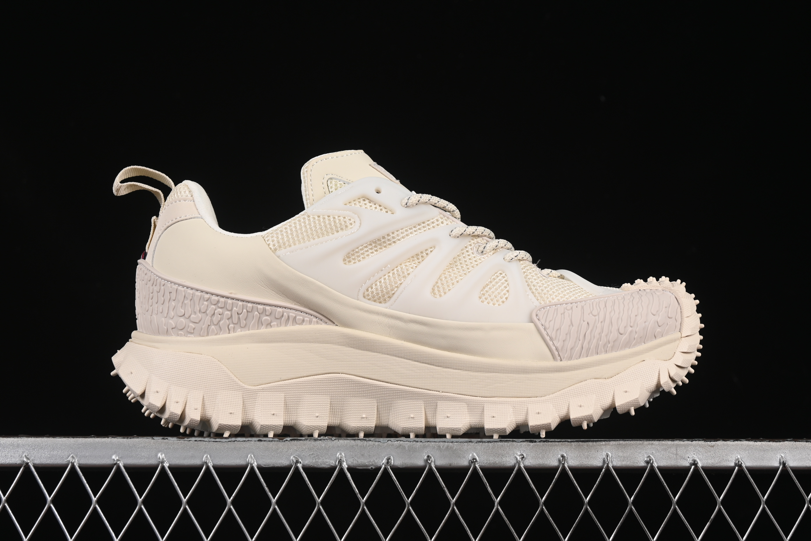 Moncler Trailgrip GTX Anti-Tear Material Mountain Outdoor Shoes with Gore-Tex Waterproof and Vibram Outsole - M00130M6068