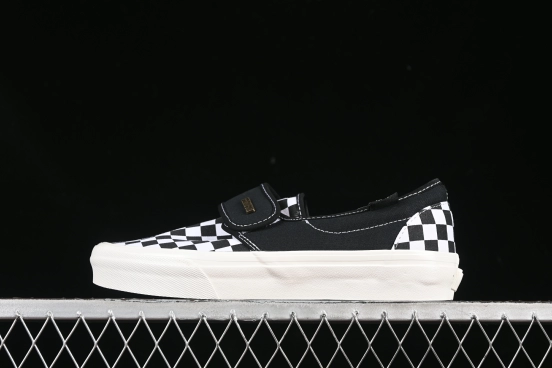 Vans Slip-On Classic Checkerboard Slip-On Casual Skate Shoes - VN0A3J9FPZR