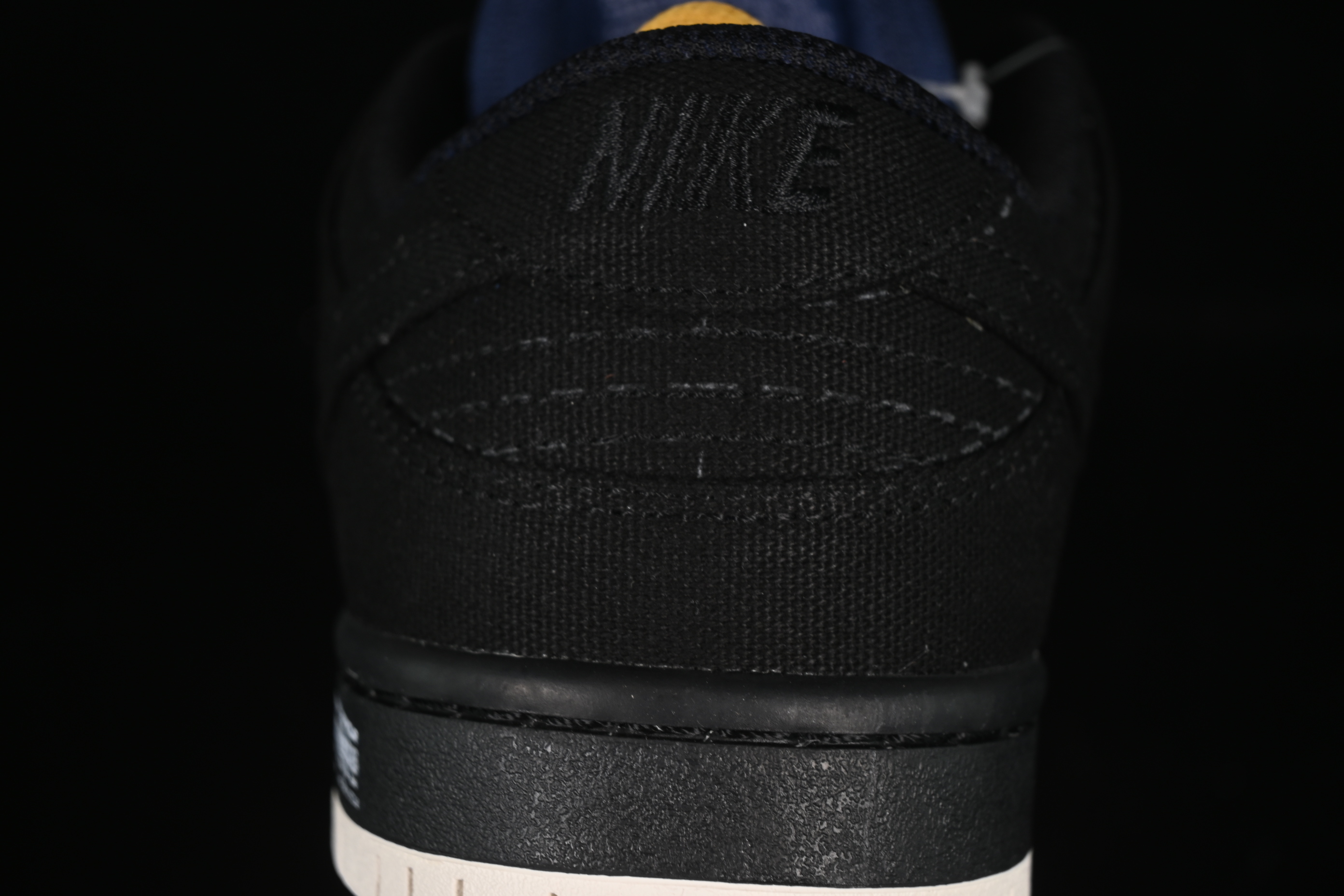 Nike SB Dunk Low Black Hole Low-Top Skateboarding Shoes - DX6775-400