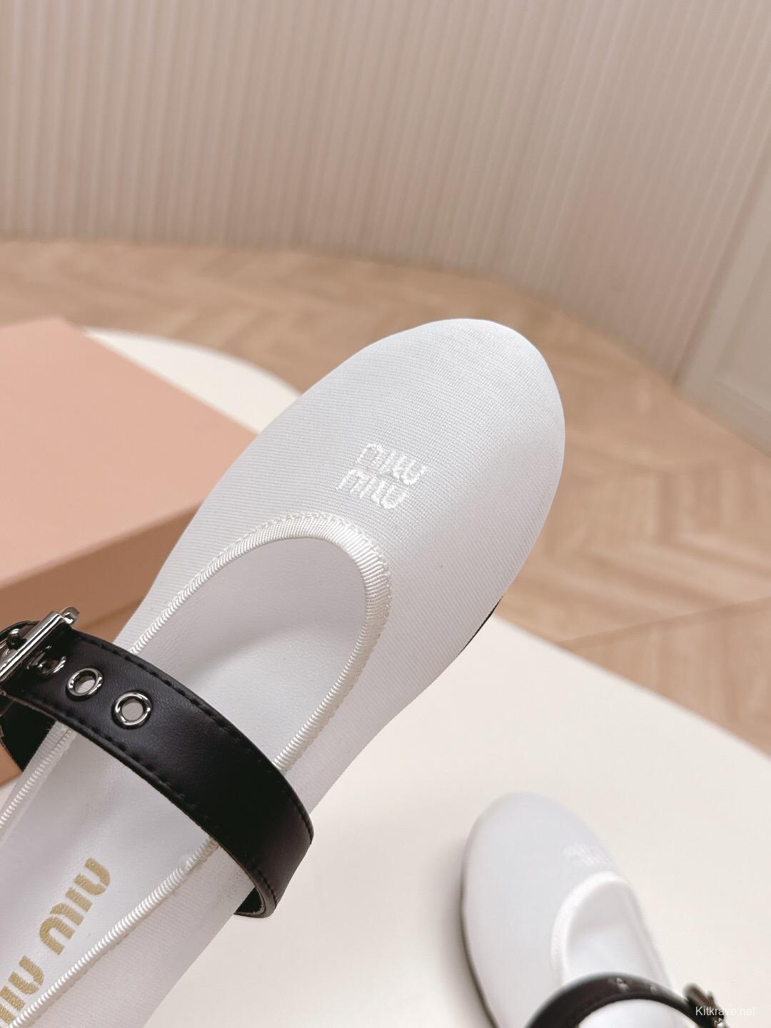 2025 Women Miu Miu White Black Mesh Leather Ballet Flats