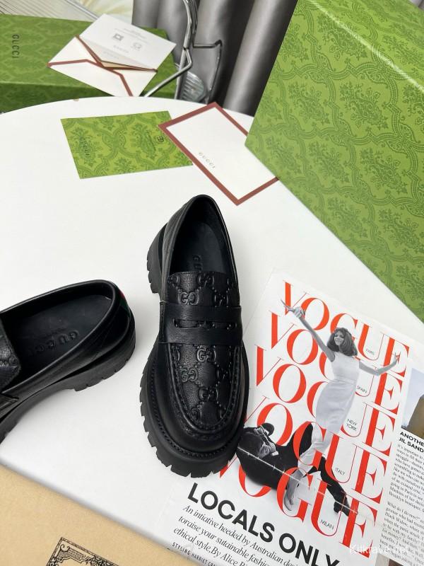 2024 Women Gucci Black Leather Loafers MJ00320