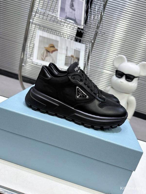 2025 Unisex Prada Black Leather Nylon Sneakers