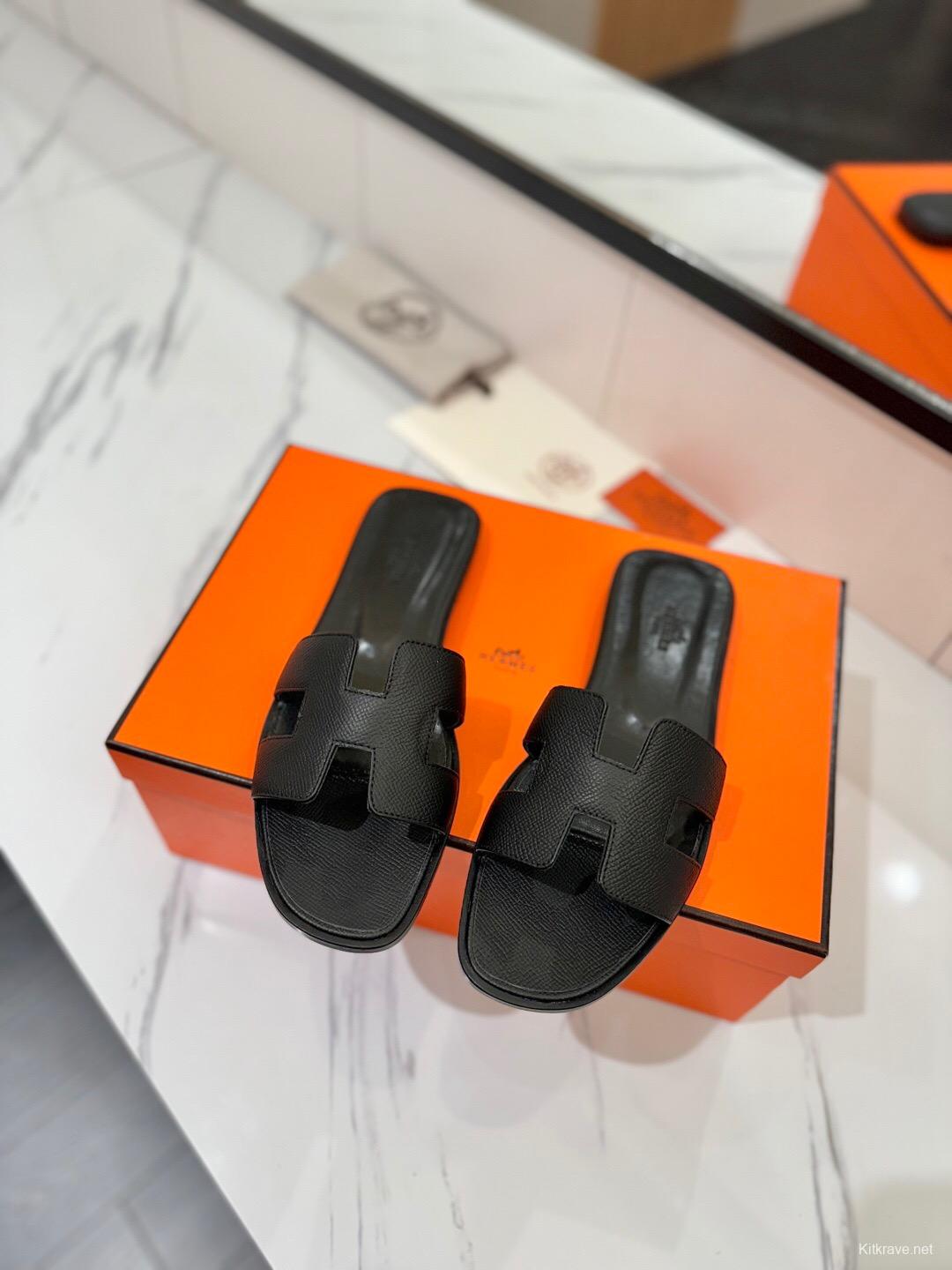2025 Women Hermès Black Leather Slippers