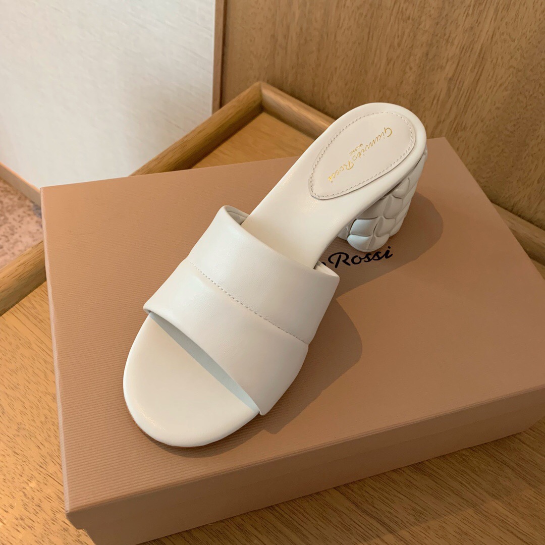 2025 Women Gianvito Rossi White Leather Slippers KFY00260