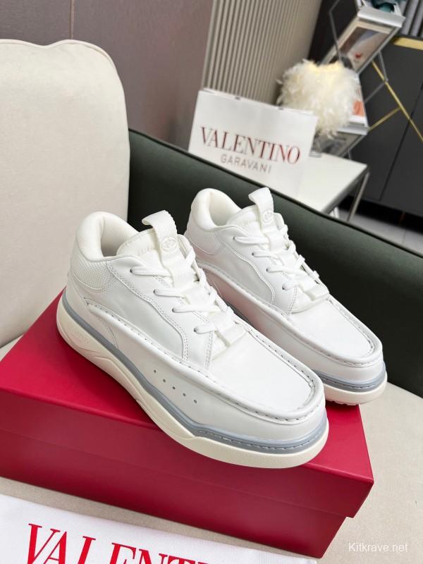 2025 Unisex Valentino White Leather Sneakers RUNBOOT LY00390