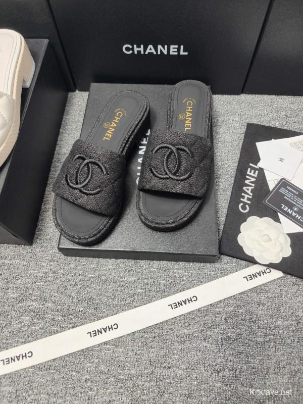 2025 Slippers Chanel Black Fabric Slippers