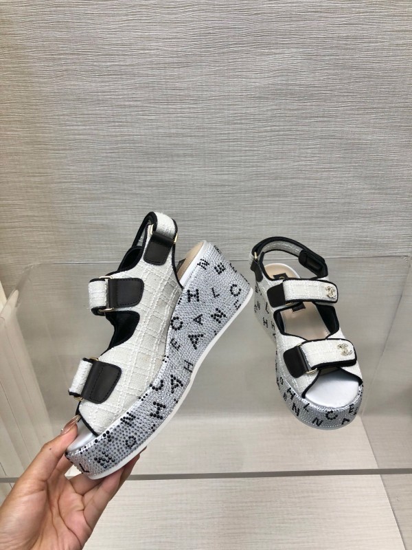 2025 Women Chanel White Black Leather Sandals Platform LY00330
