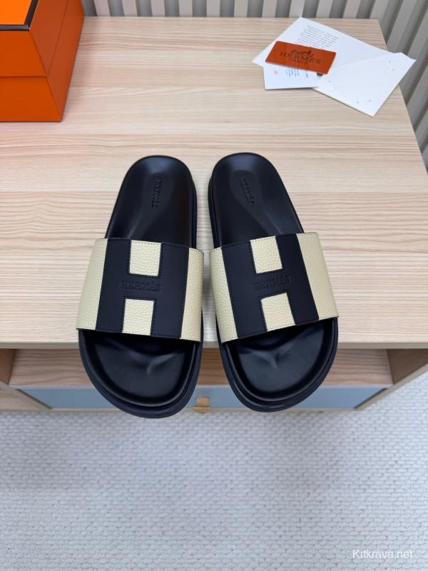 2025 Slippers Hermès Black Beige Leather Slides