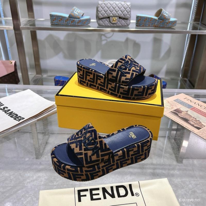 2025 Fendi Navy Beige Jacquard Fabric Platform Slippers