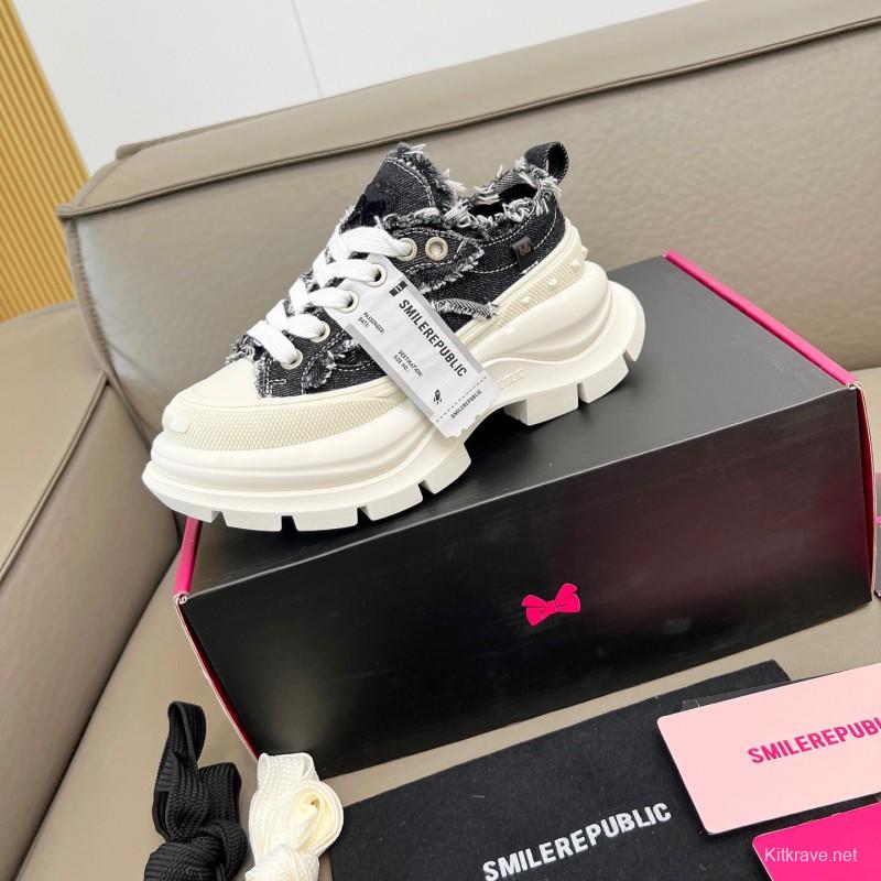 2025 Unisex Smile Republic Black White Canvas Casual Shoes Fringed LY00291