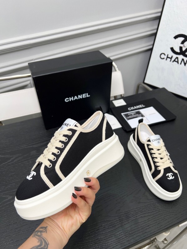 2025 Women Chanel Black White Canvas Sneakers LY00250
