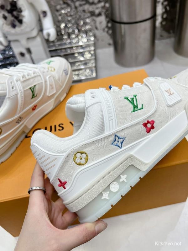 2025 Unisex Louis Vuitton White Canvas Plimsolls Top Version KFY00390