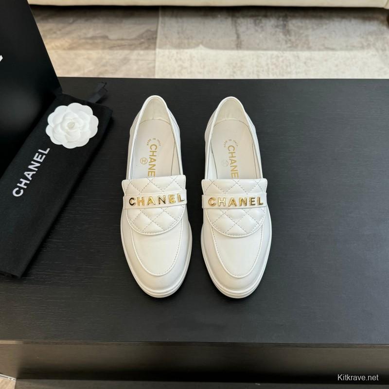 2025 Women Chanel White Leather Loafers KFY00310