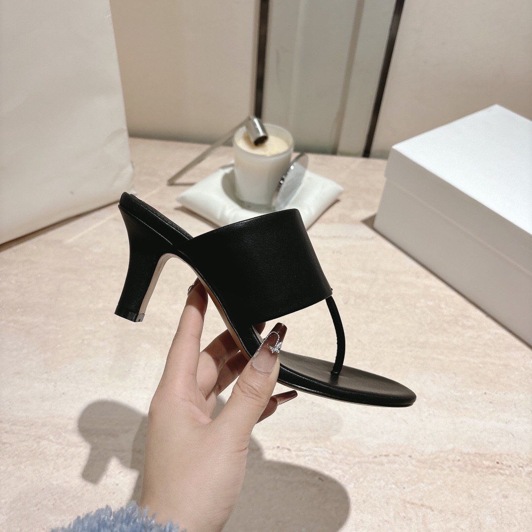 2025 Toteme Black Calf Leather Slippers KFY00280