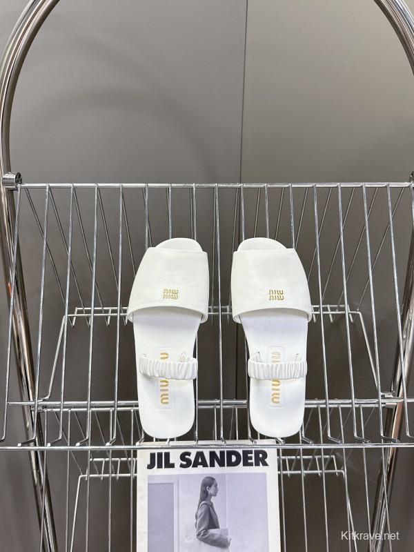 2025 Women Miu Miu White Leather Slippers LY00