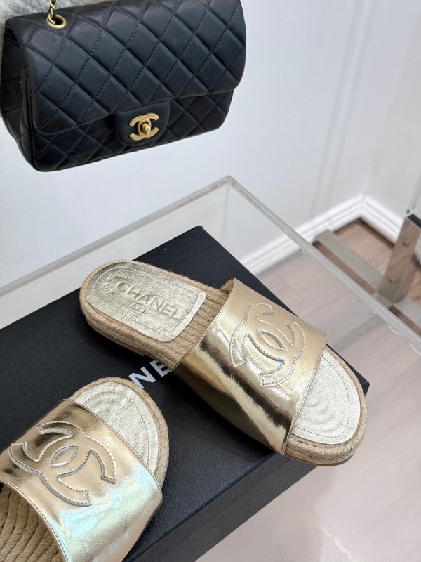 2025 Women Chanel Gold Leather Slippers