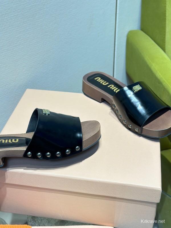 2025 Women Miu Miu Black Leather Slippers