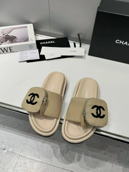 2025 Slippers Chanel Beige Canvas Slippers