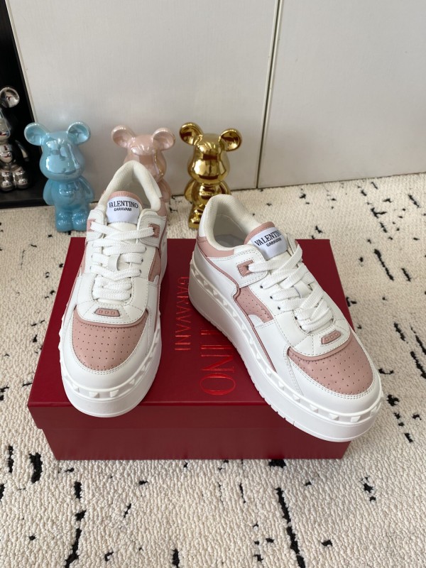 2025 Women Valentino White Pink Leather Sneakers LY00340