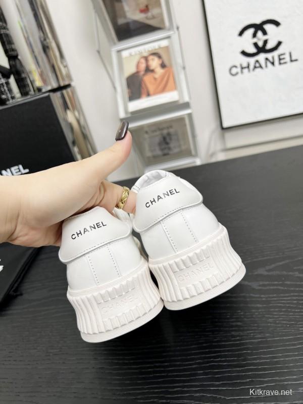 2025 Women Chanel White Leather Suede Sneakers LY00270