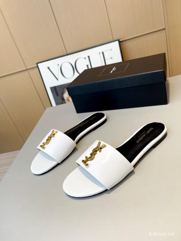 2025 Women Yves Saint Laurent White Leather Slippers LY00180