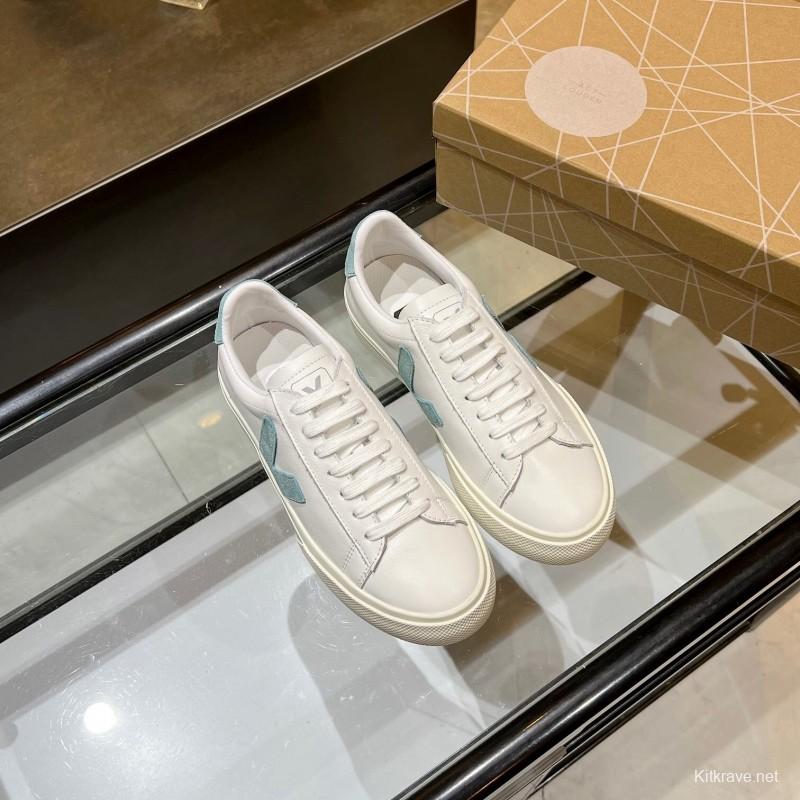 VEJA Classic White Sneakers V Logo Lace-Up Retro Flat Platform Casual Sports Shoes - LY00220