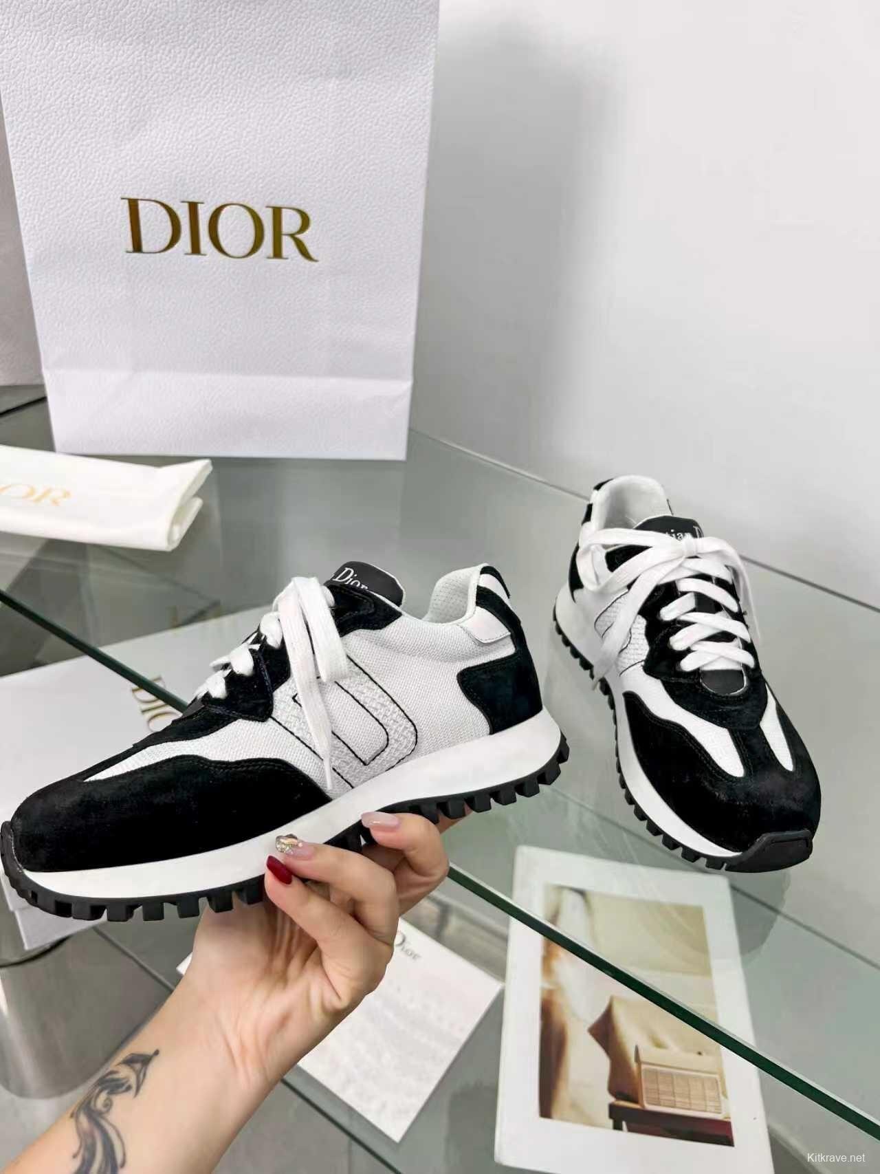 Dior C'est Dior Sport Sneakers - LY00