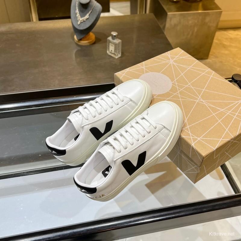 VEJA Classic White Sneakers V Logo Lace-Up Retro Flat Platform Casual Sports Shoes - LY00220/LY00230