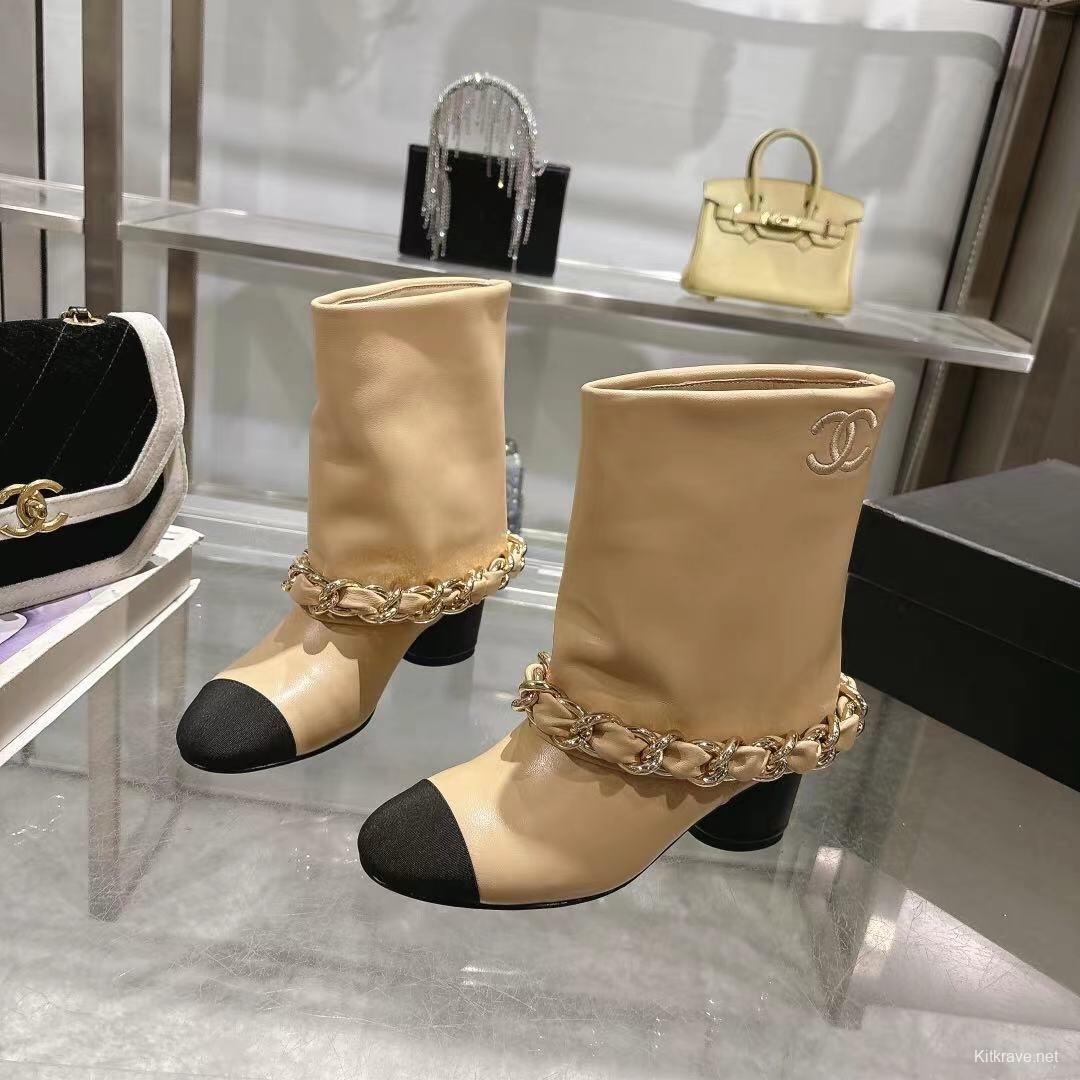 Chanel 2025/SS Runway Turn-Cuff Large Chain Strap Block Heel Boots - LY00410