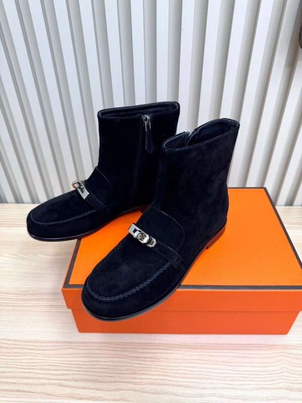 Hermes Kelly Buckle Ankle Boots - LY00390
