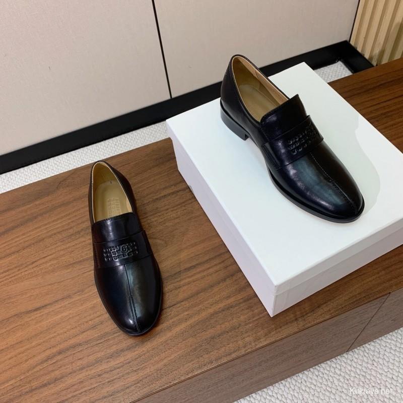 Maison Margiela SS 2025 Retro Slim-Fit Loafers - KFY00320